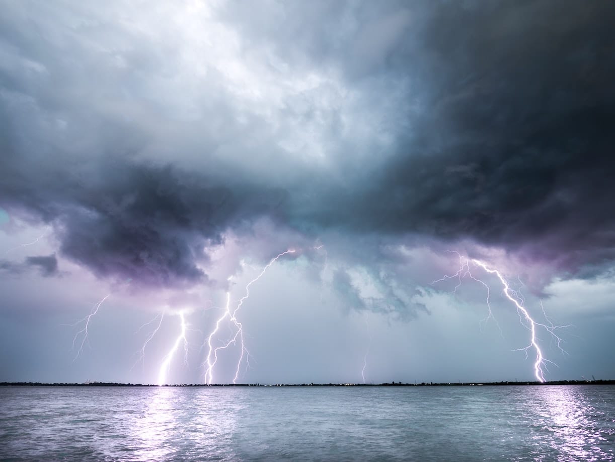 2022 / 9 : QUAND LA TEMPÊTE