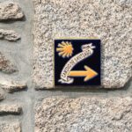 chemin, compostelle, marcher, chercher, rencontrer, respirer, résilience, renaissance, créer des liens, agir, voyager, aimer, changer, espoir, lumière, invisible, chroniques, Mathilde Vermer